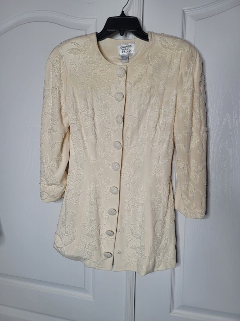 Vintage 90's Carmen Marc Valvo Size 8 SILK blazer clear glass beads leaf Cream